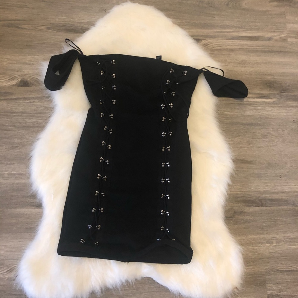 Dress worn only once